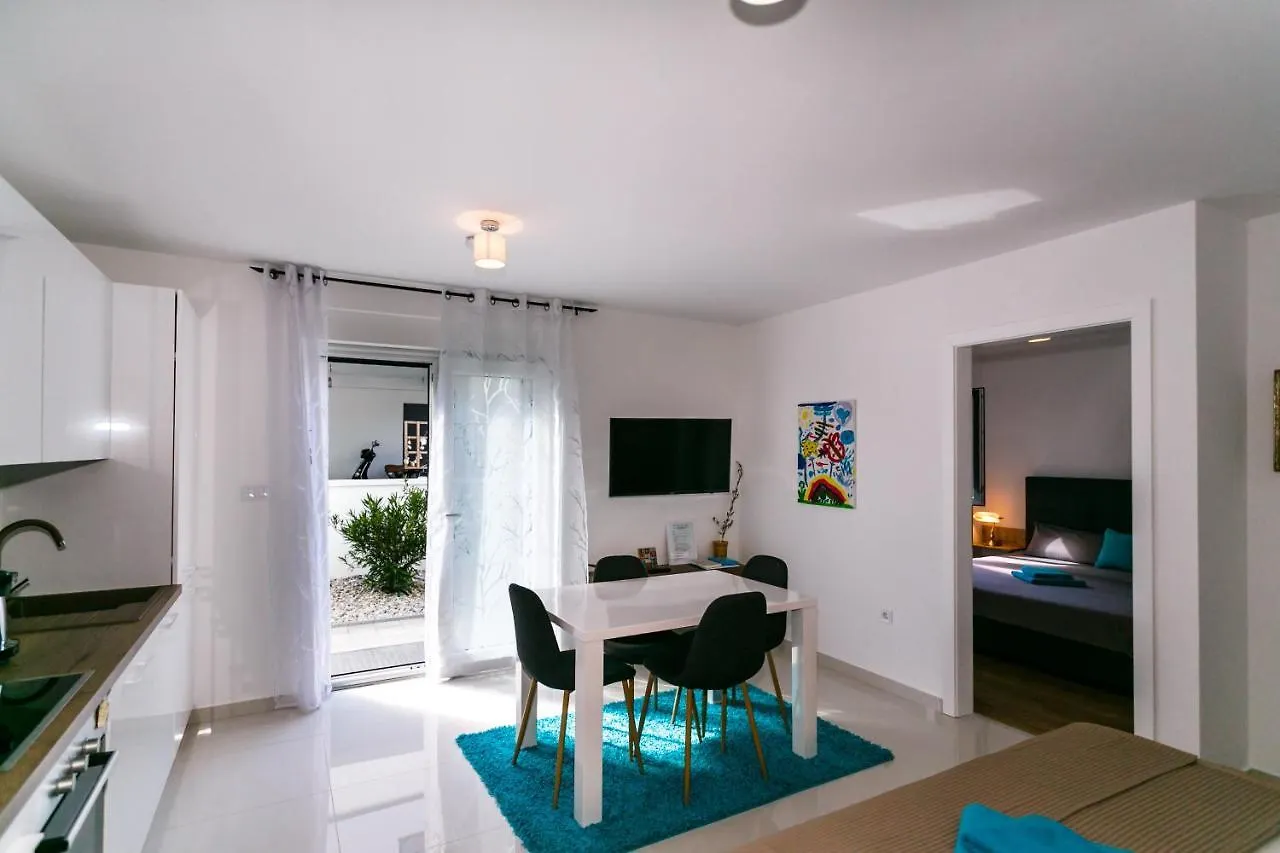 Apartments Mato Vantacici
